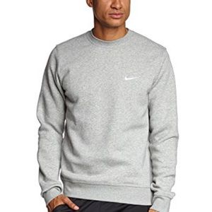 Classic Nike Crewneck 💯 (PRICE FIRM)